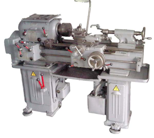 Загальний вигляд універсального токарно-гвинторізного верстата ТВ-320, ТВ-320П